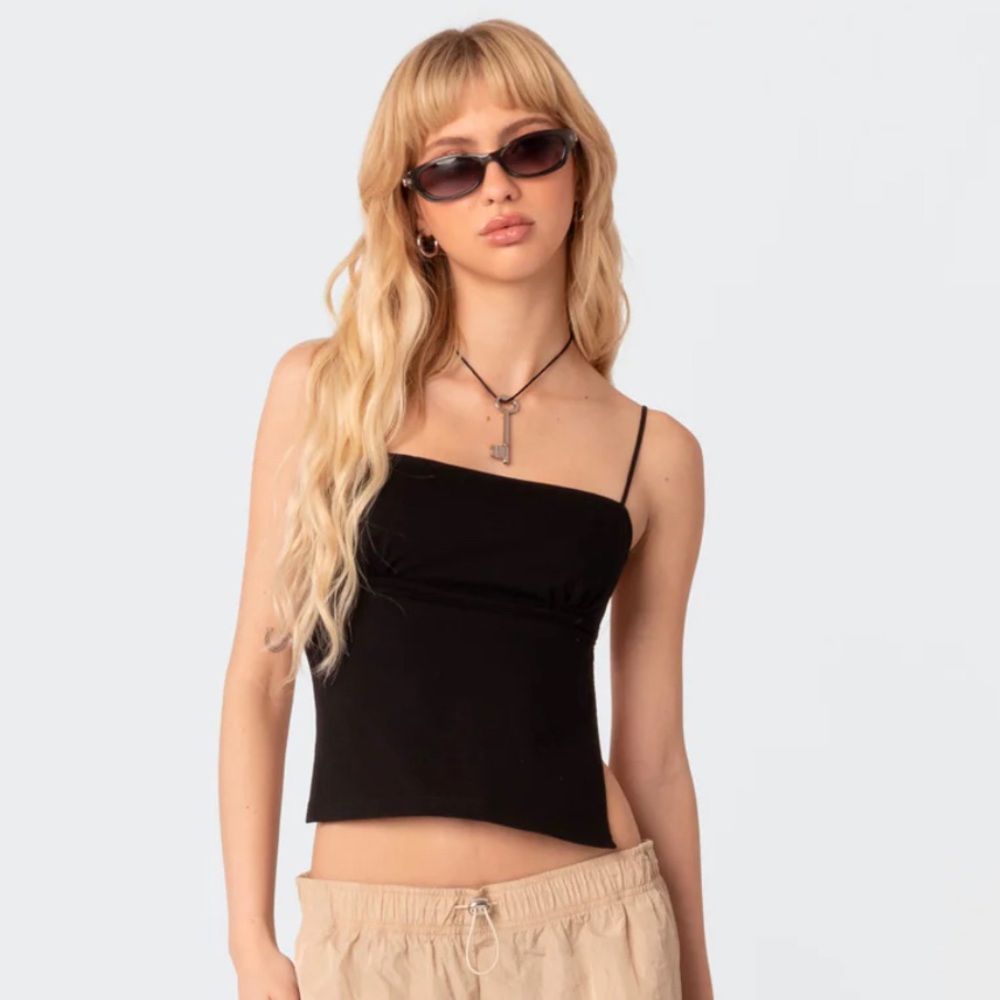 EDIKTED BACKLESS TOP BRAND NEW- SIZE M